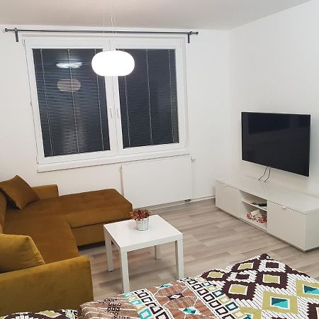 Appartement 1+1 Znojmo Extérieur photo